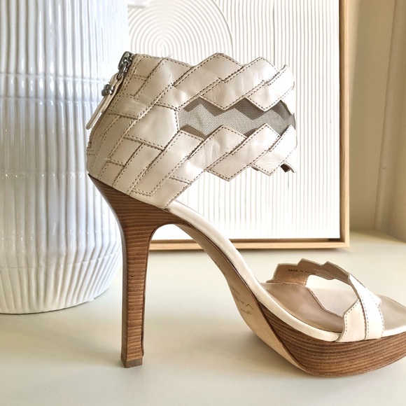 Via SPIGA creamy white leather heel with fine detail size 7 - Picture 12 of 17